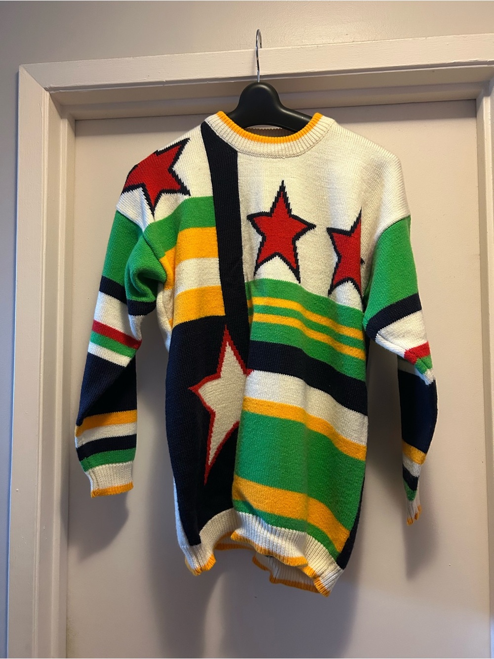 Women’s Multicolor Star-Pattern Crewneck Sweater